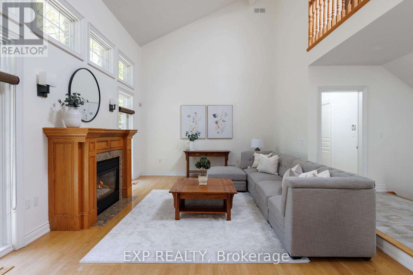 82 Kunda Park Boulevard, Pelham, Ontario  L0S 1E7 - Photo 5 - X13413382