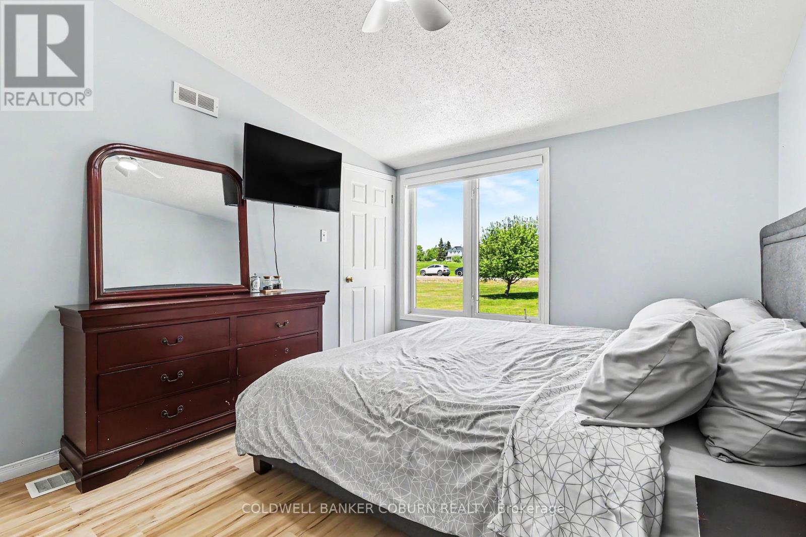 13422 Crump Road, North Dundas, Ontario K0C 1H0 - Photo 16 - X13413046