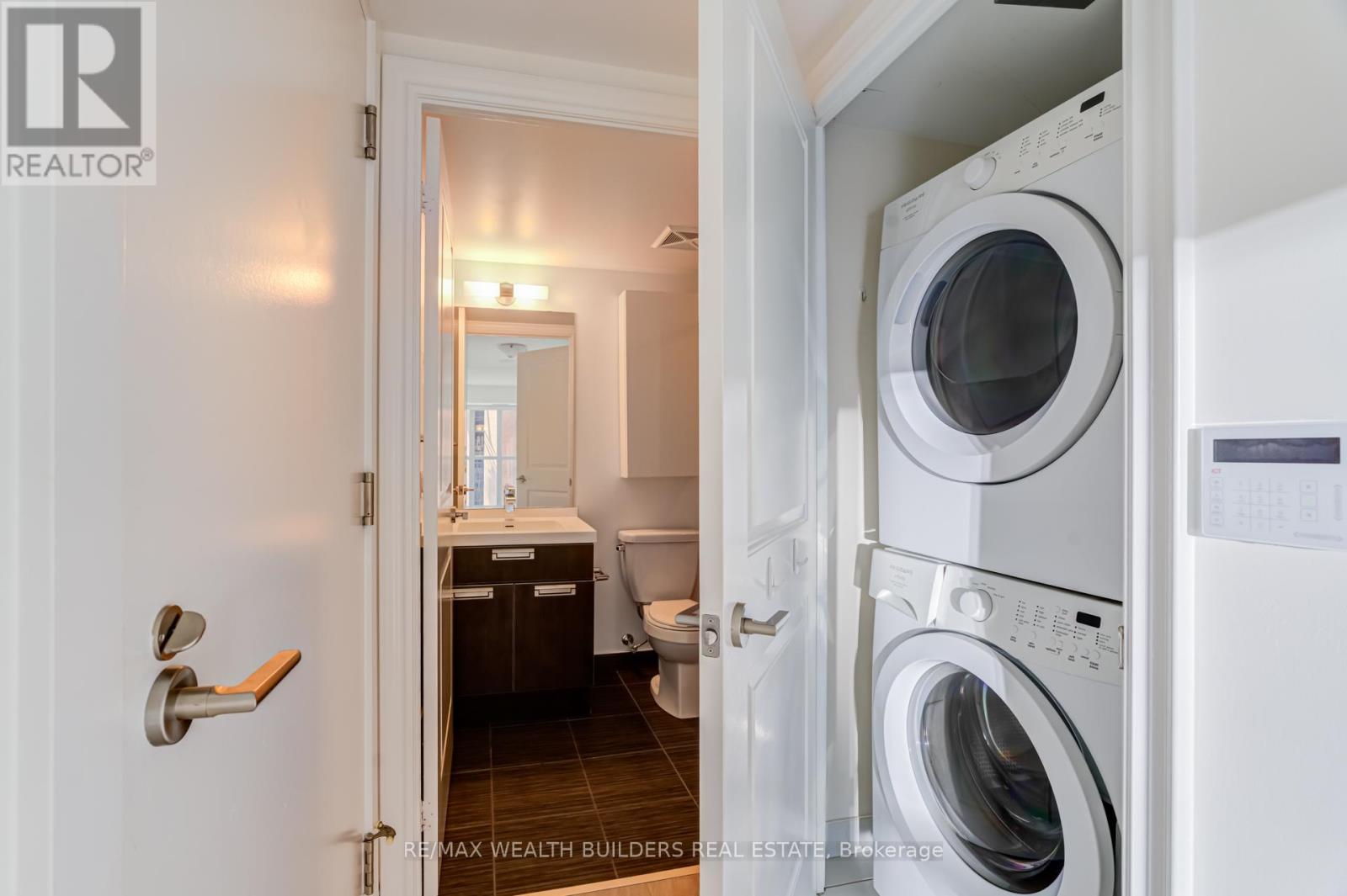 1212 - 28 Ted Rogers Way, Toronto, Ontario  M4Y 2J4 - Photo 13 - C13170112