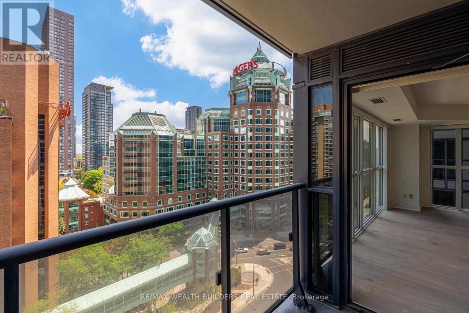 1212 - 28 Ted Rogers Way, Toronto, Ontario  M4Y 2J4 - Photo 34 - C13170112