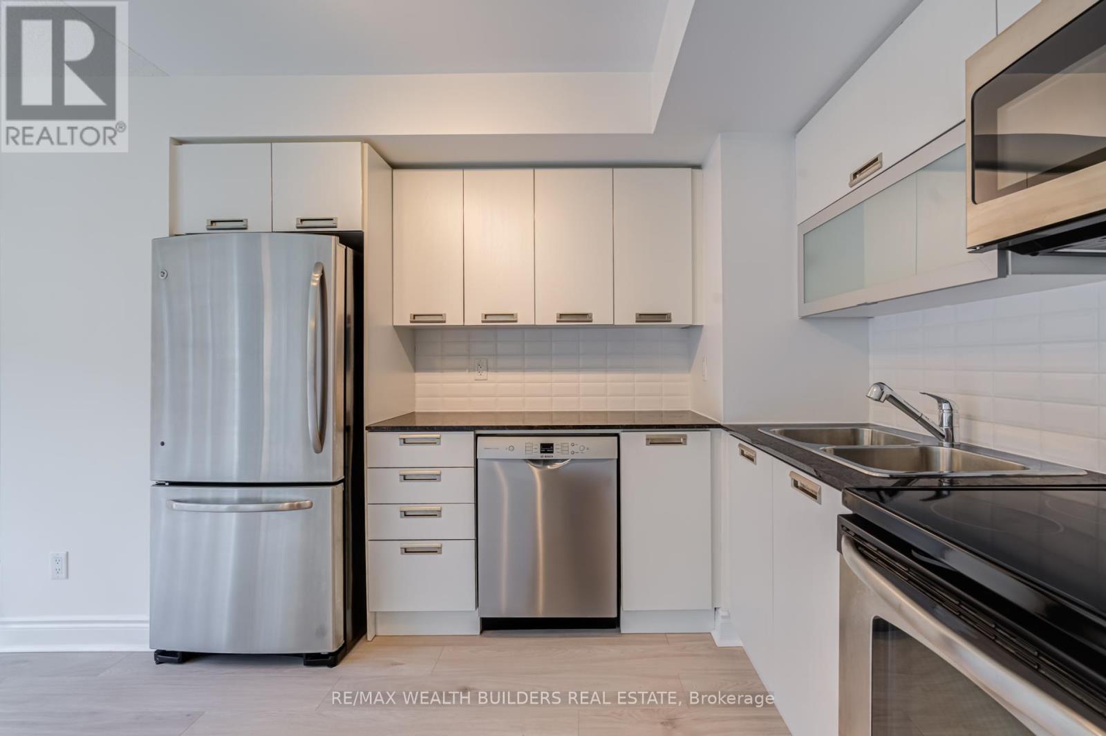 1212 - 28 Ted Rogers Way, Toronto, Ontario  M4Y 2J4 - Photo 25 - C13170112