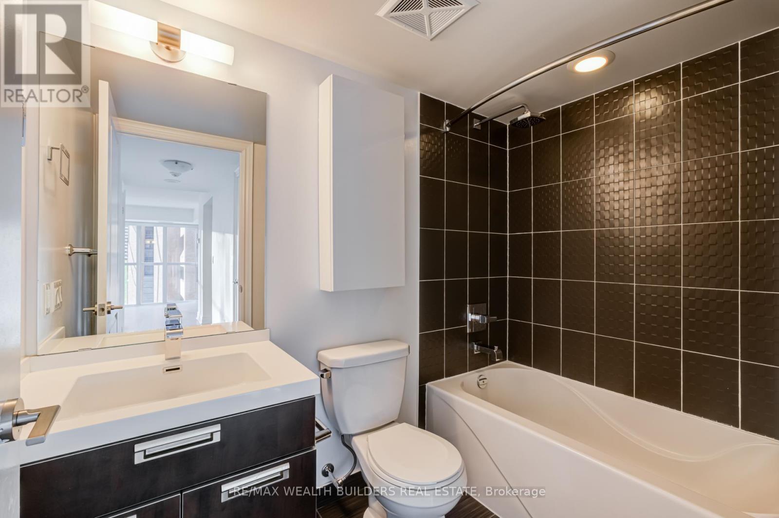 1212 - 28 Ted Rogers Way, Toronto, Ontario  M4Y 2J4 - Photo 12 - C13170112
