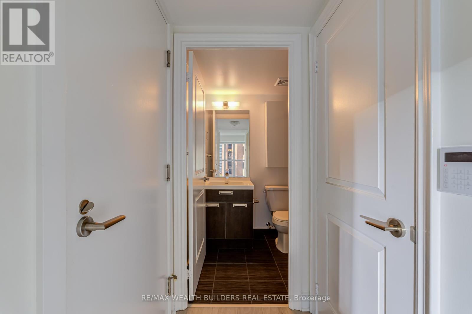 1212 - 28 Ted Rogers Way, Toronto, Ontario  M4Y 2J4 - Photo 11 - C13170112
