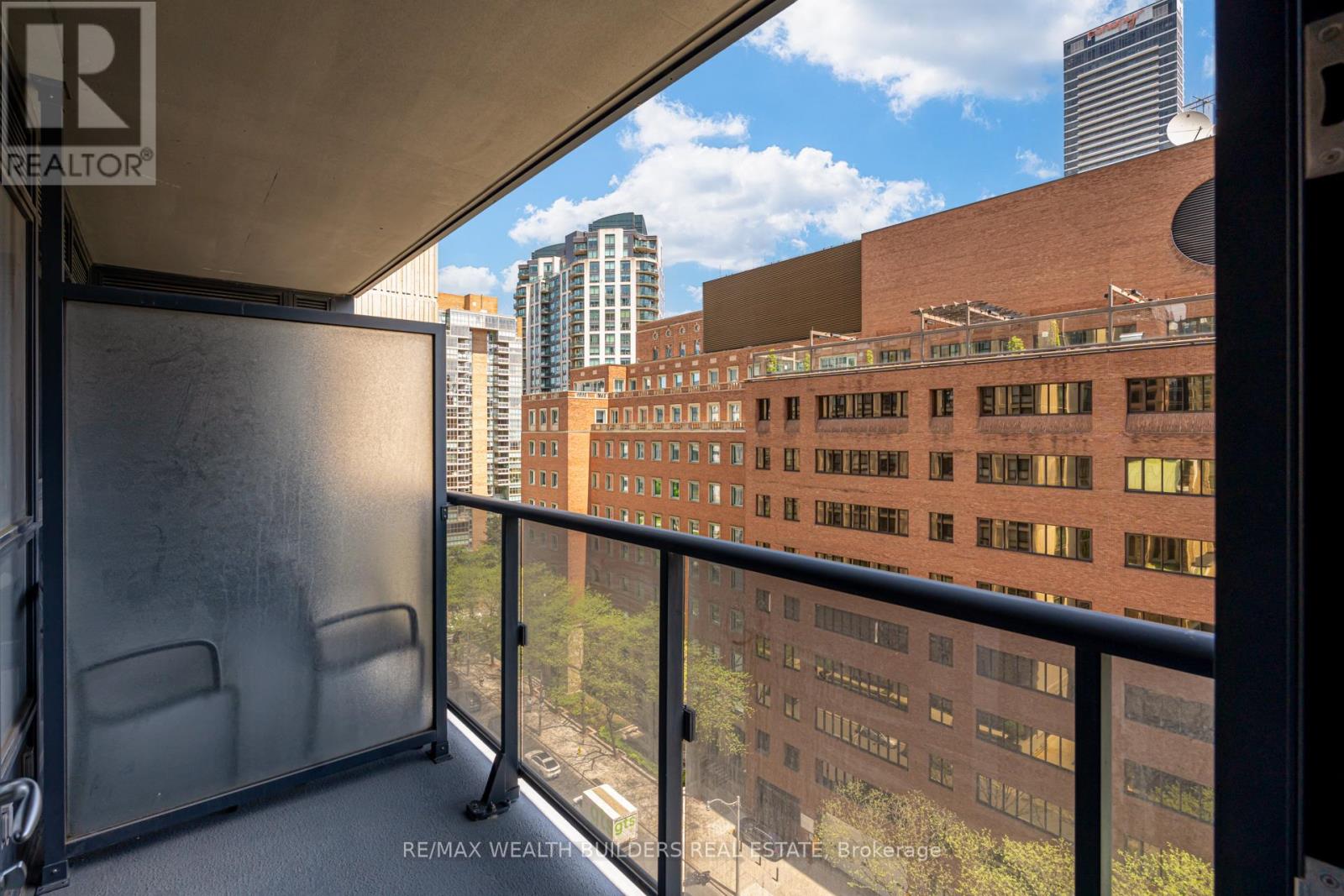 1212 - 28 Ted Rogers Way, Toronto, Ontario  M4Y 2J4 - Photo 33 - C13170112