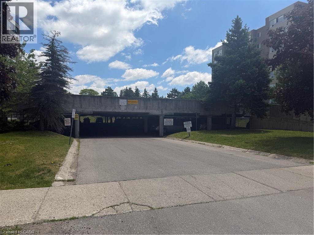 65 Highland Crescent Unit# 804, Kitchener, Ontario  N2M 5M8 - Photo 3 - 40837537