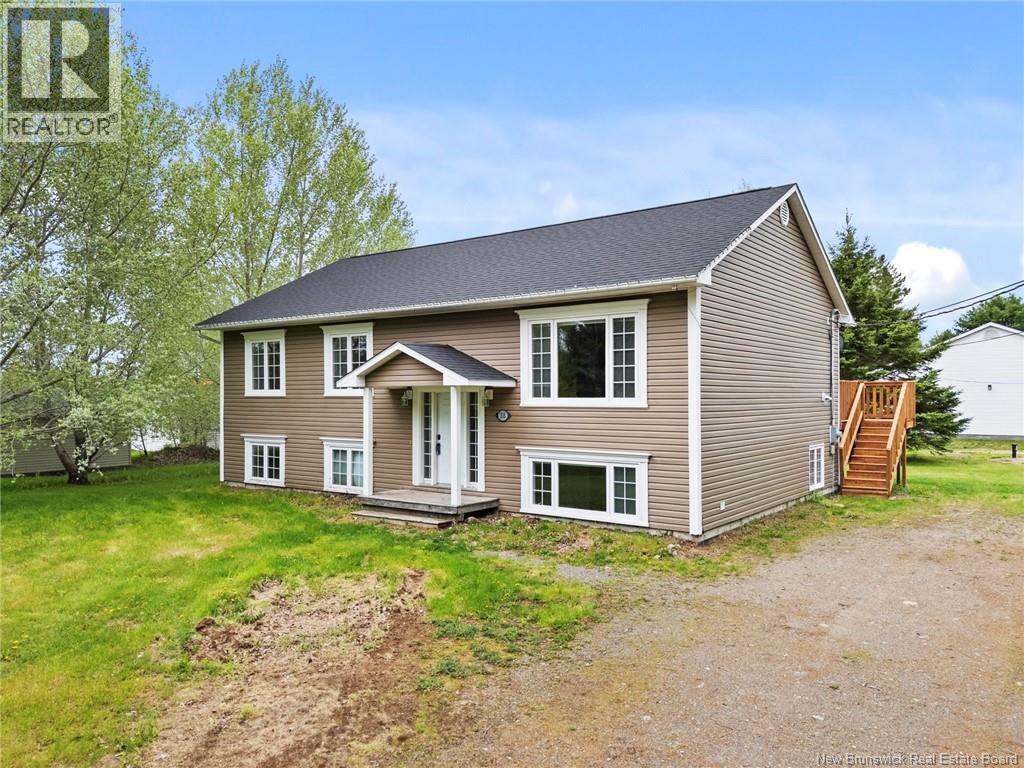 38 Foster Avenue, Burtts Corner, New Brunswick