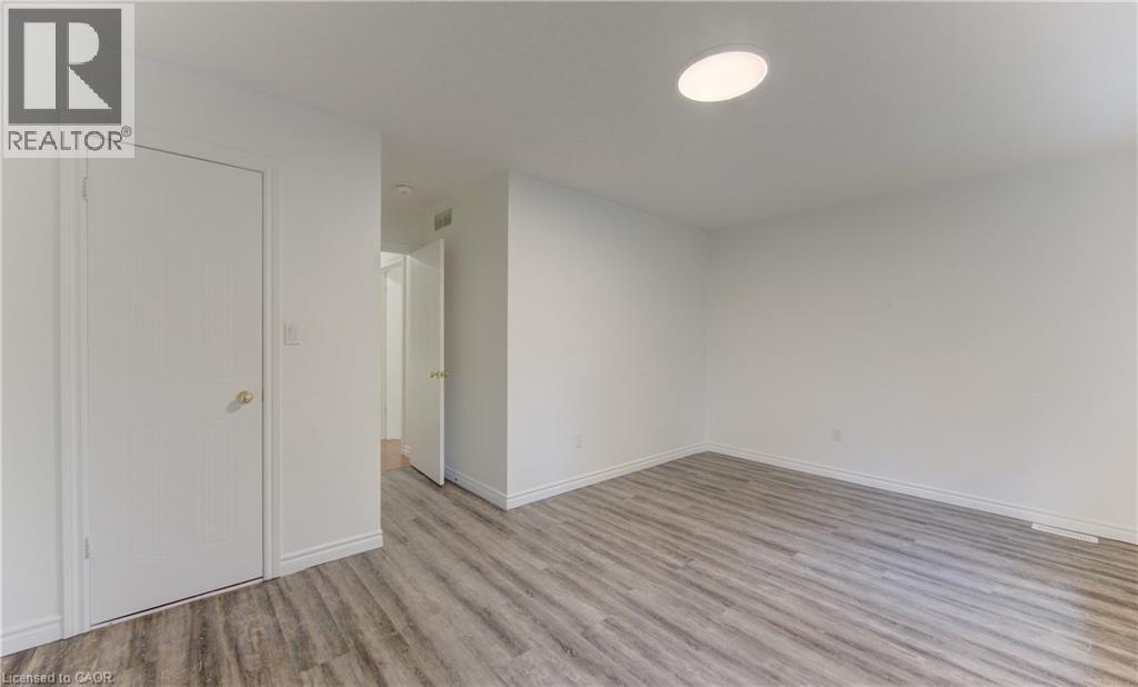 347 Keewatin Avenue, Kitchener, Ontario  N2B 3W2 - Photo 18 - 40836504