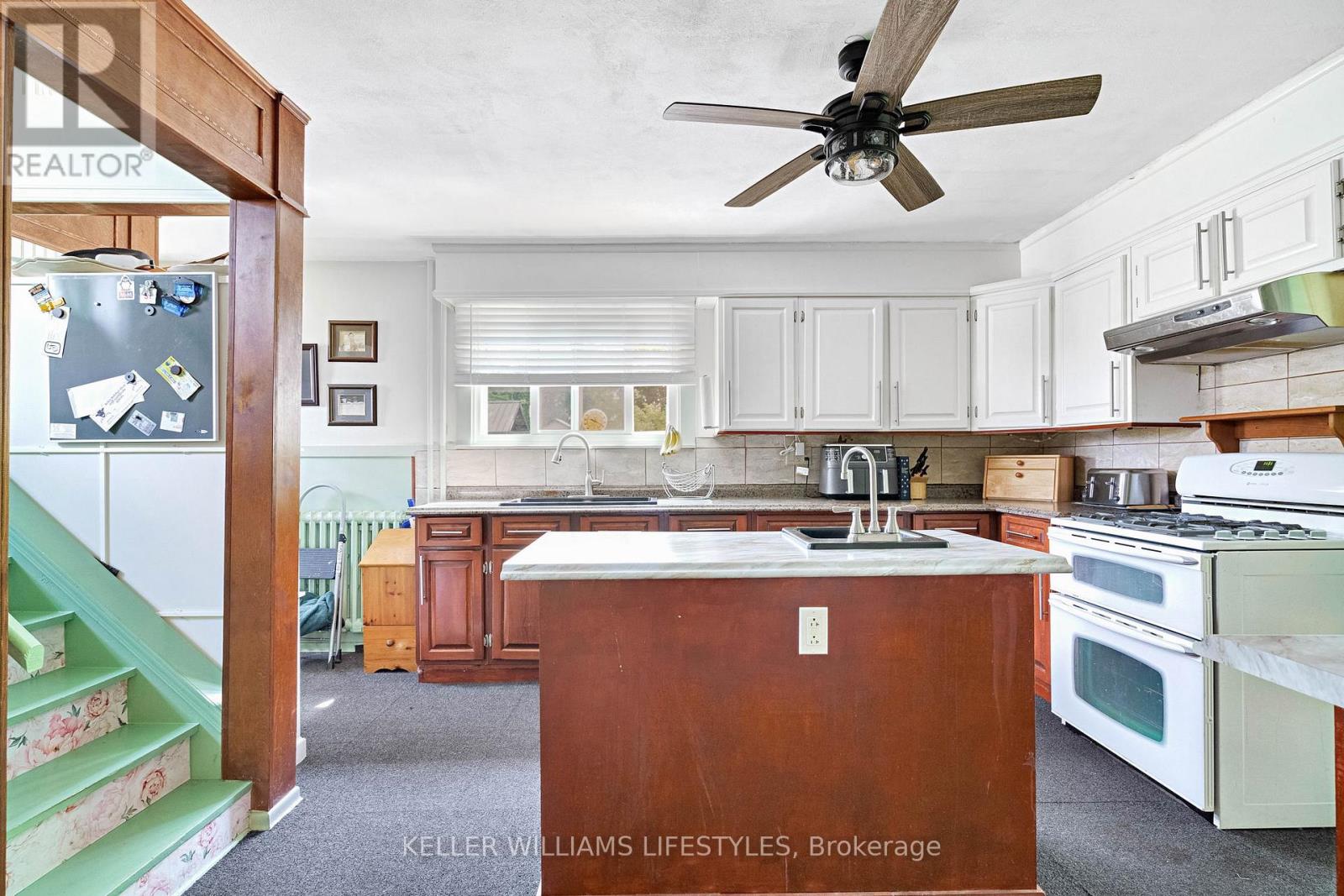 93 Sarah Street, Lambton Shores, Ontario  N0M 2N0 - Photo 16 - X13413654