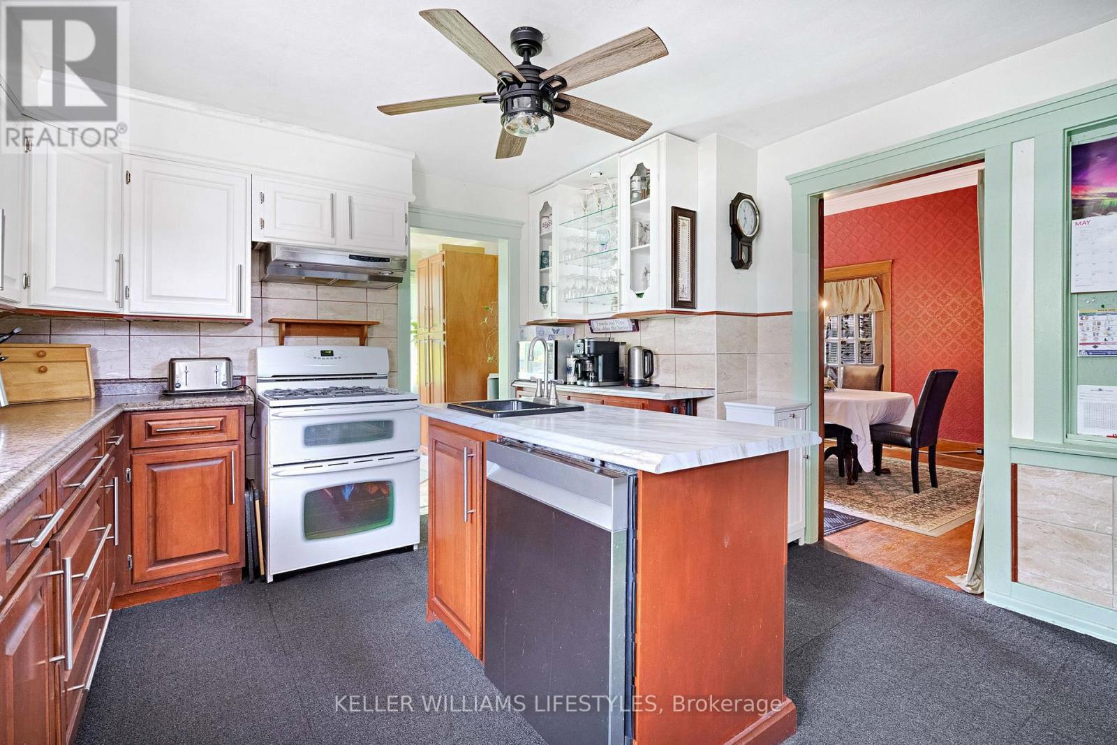 93 Sarah Street, Lambton Shores, Ontario  N0M 2N0 - Photo 20 - X13413654