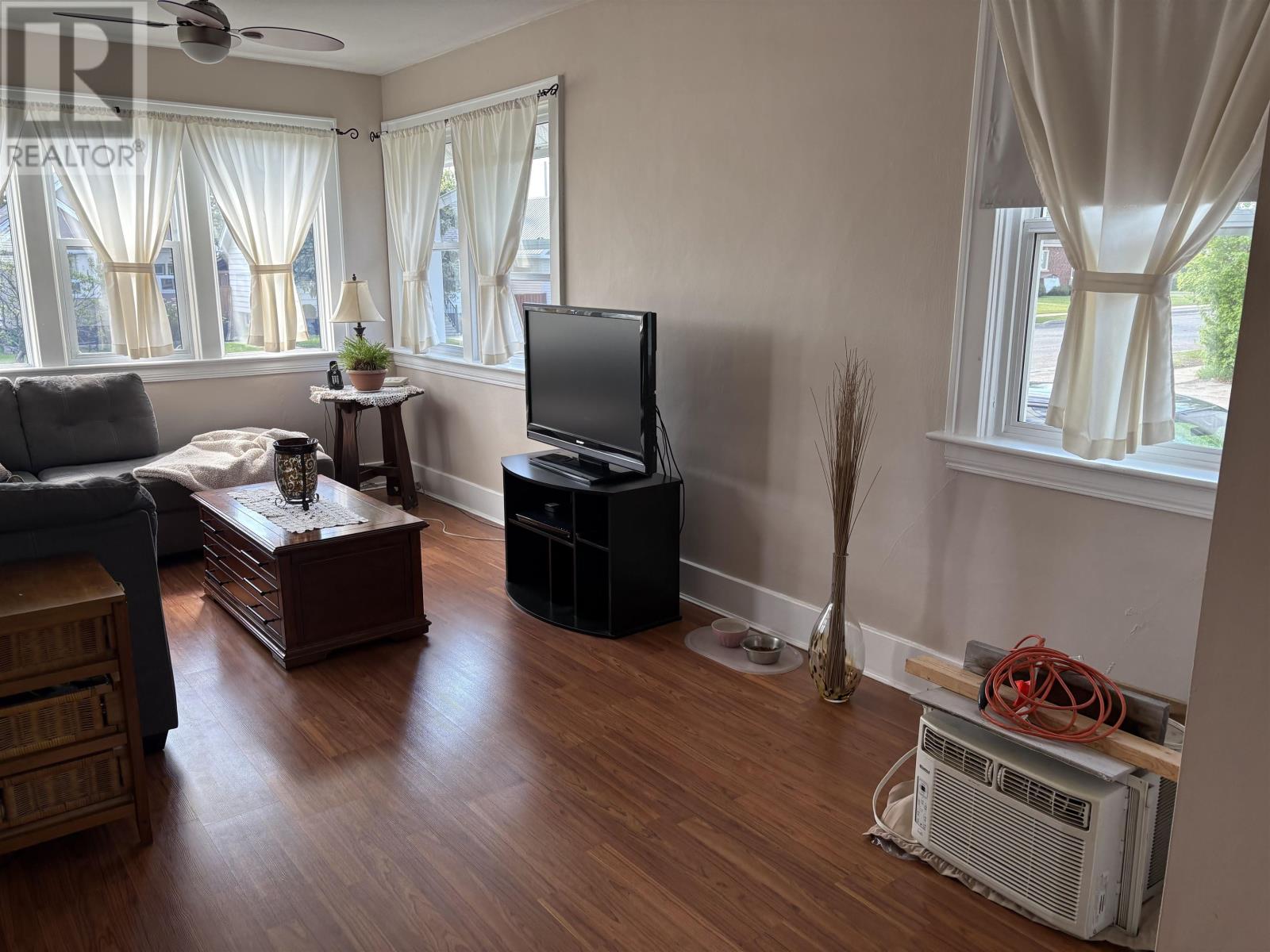 751 Sprague St, Thunder Bay, Ontario  P7E 1V5 - Photo 4 - TB2601382