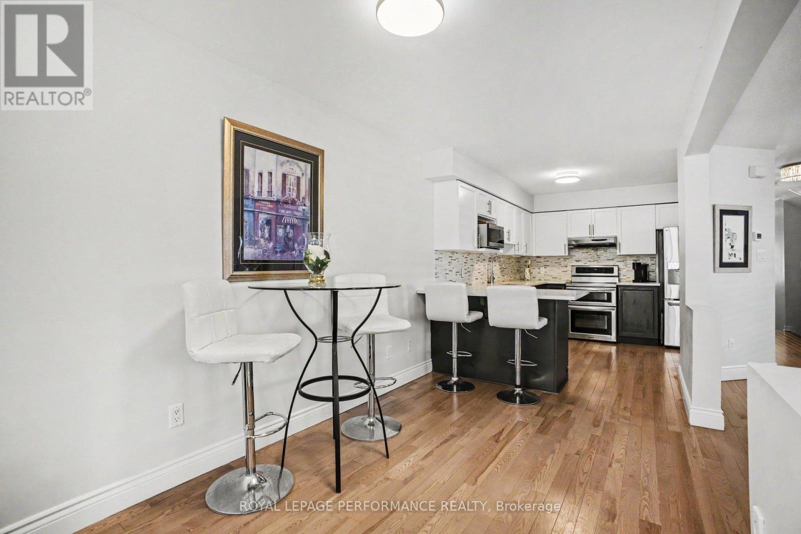 122 Rustwood Private, Ottawa, Ontario K2J 5L5 - Photo 6 - X13413514