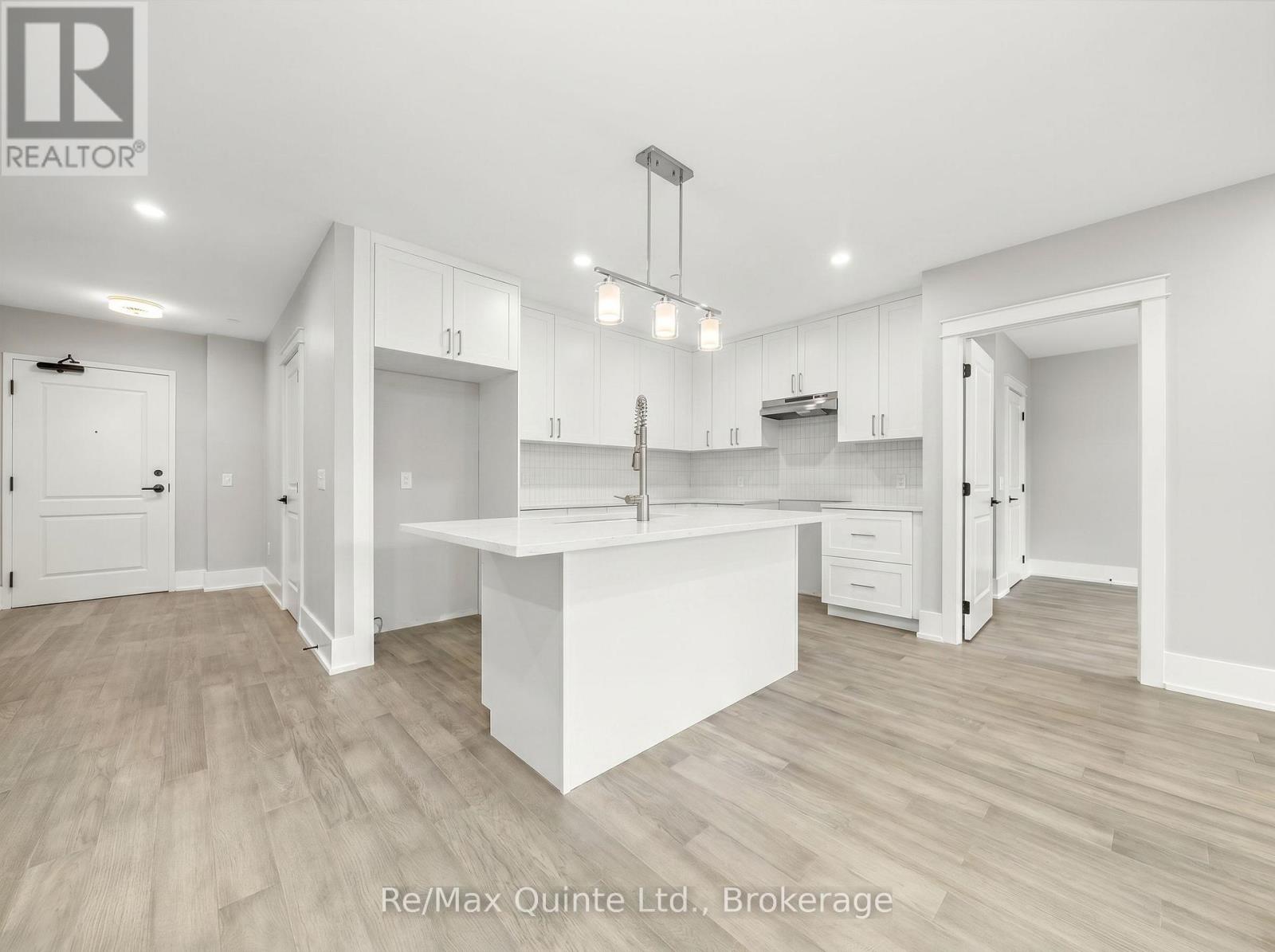 405 - 17 Cleave Avenue, Prince Edward County, Ontario  K0K 2T0 - Photo 1 - X12268409