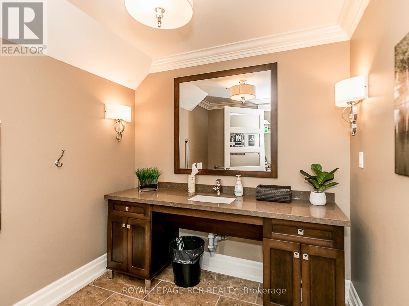 6 & 7 - 350 Harry Walker Parkway N, Newmarket, Ontario  L3Y 8L3 - Photo 23 - N13054886