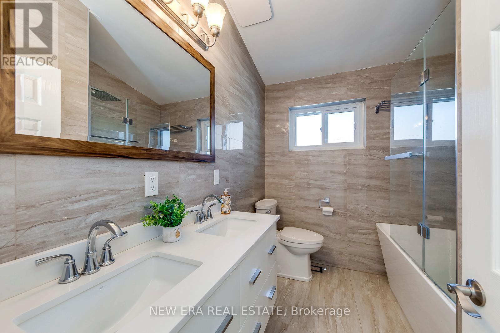 2598 Chalkwell Close, Mississauga, Ontario  L5J 2B9 - Photo 17 - W13266918