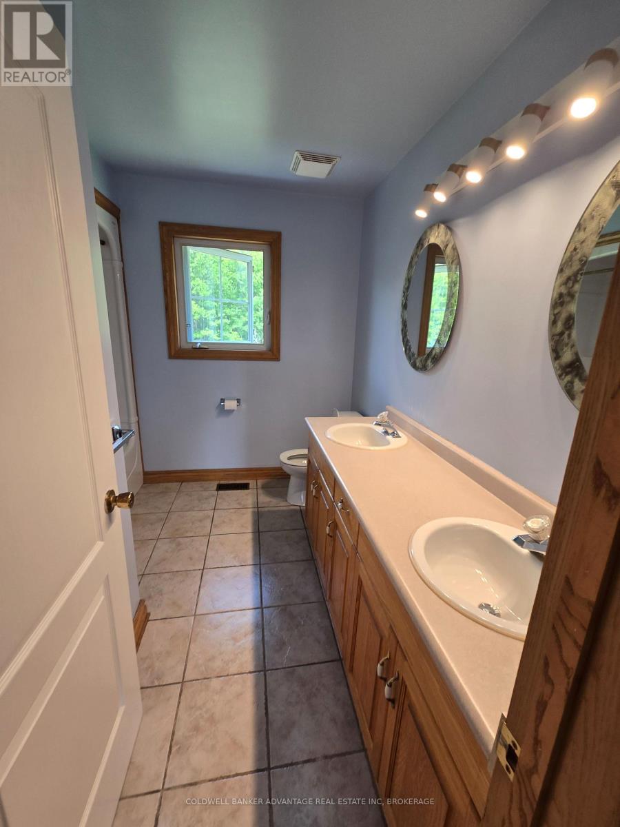 14927 Morris Road, Niagara Falls, Ontario  L3B 5N7 - Photo 6 - X13413560
