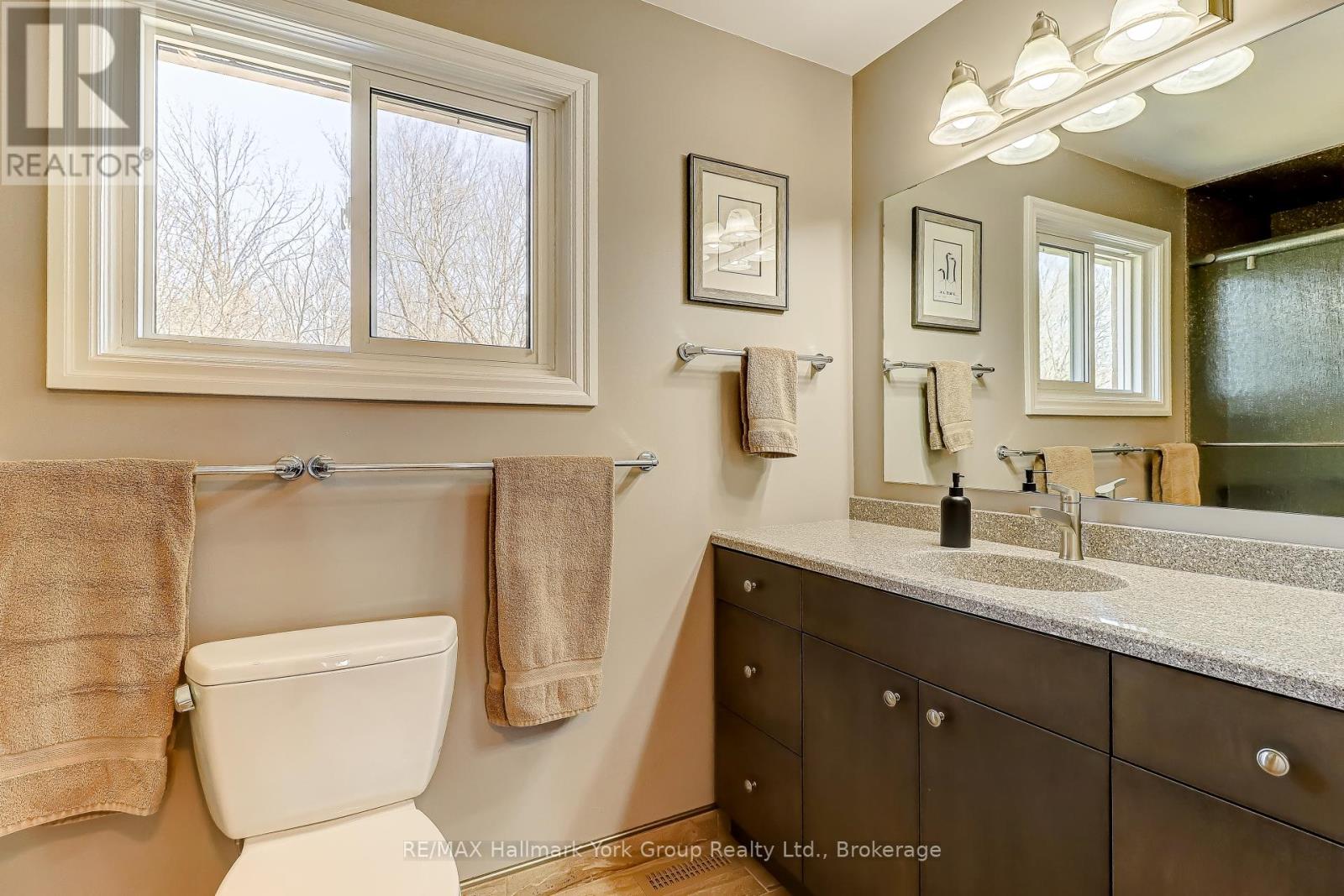 42 Lanewood Drive, Aurora, Ontario  L4G 4T8 - Photo 38 - N13413488