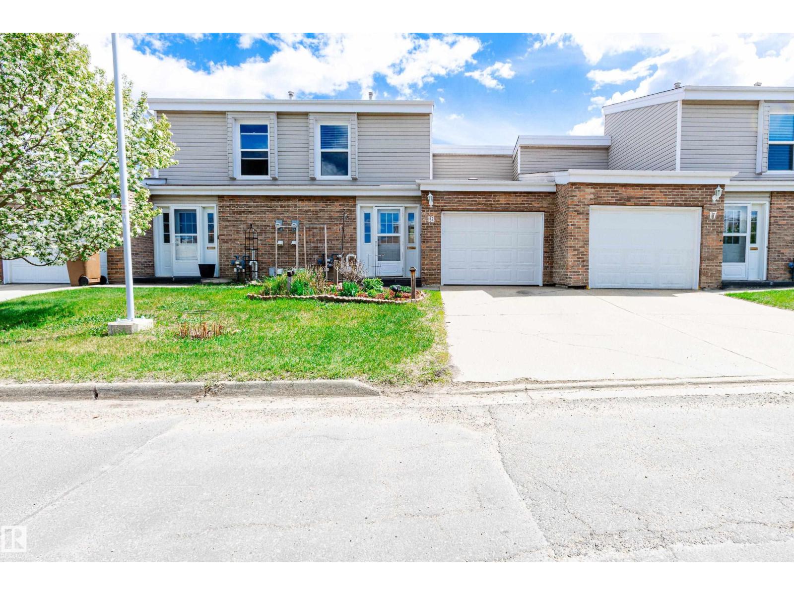 18 GRANDVIEW RG, st. albert, Alberta
