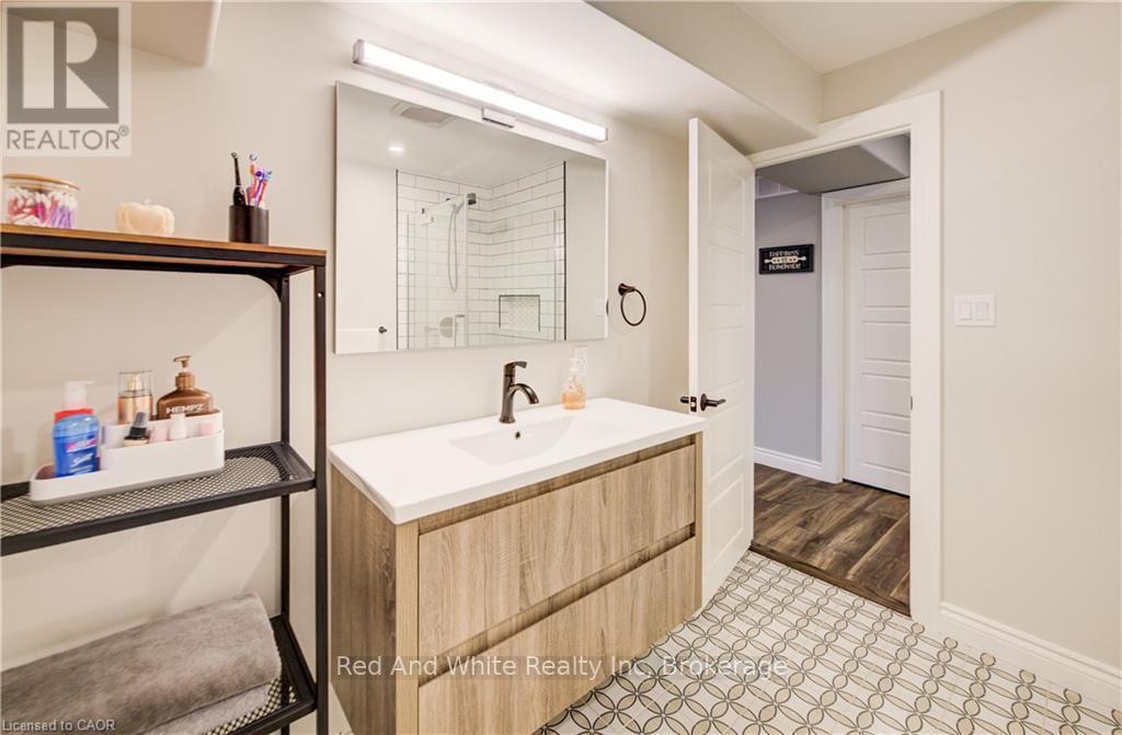 195 Westcliff Way, Cambridge, Ontario  N1S 5C2 - Photo 37 - X13413468