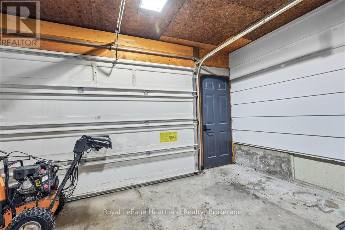 77 Chalk Street N, Huron East, Ontario N0K 1W0 - Photo 37 - X13413782