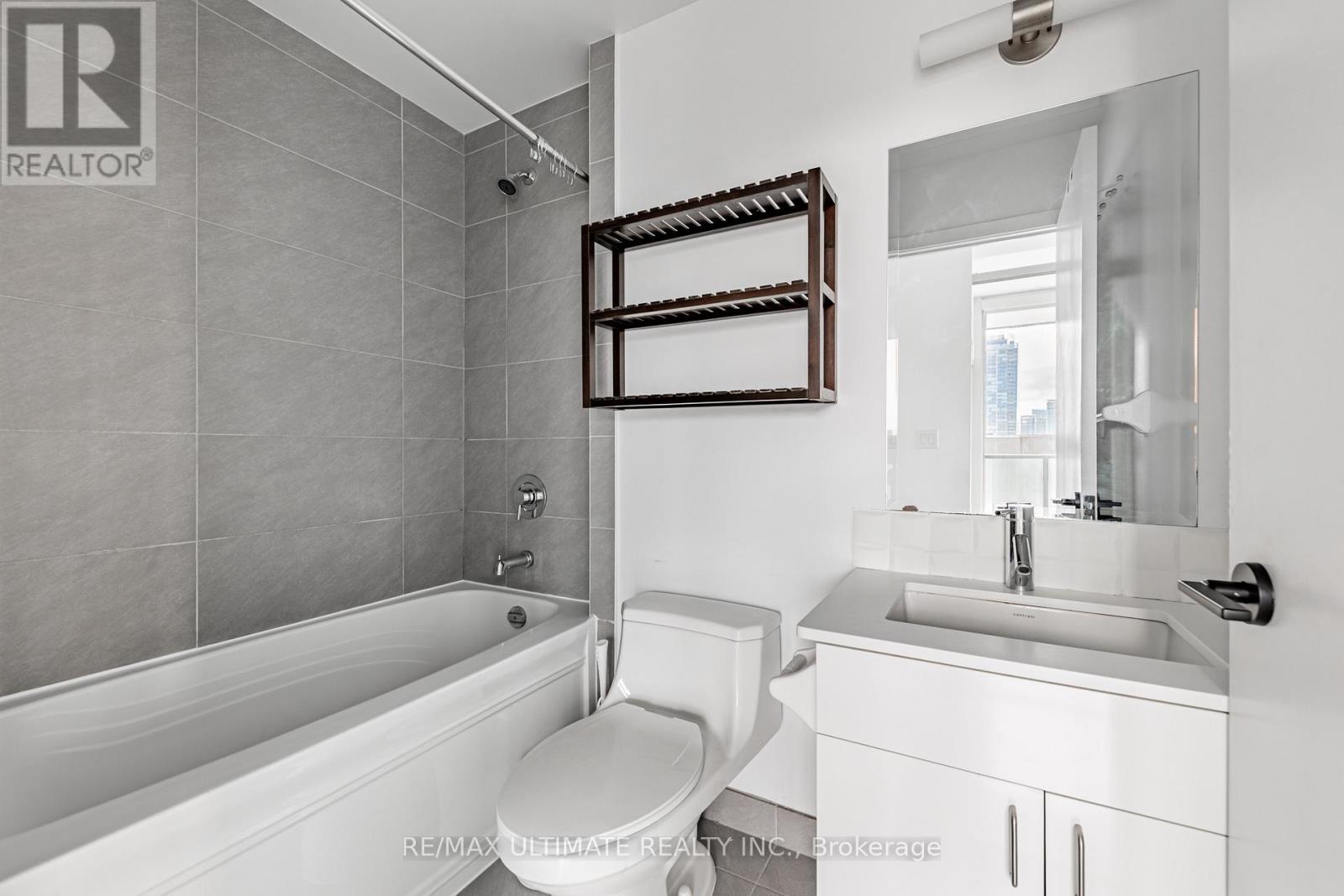 3508 - 426 University Avenue, Toronto, Ontario  M5G 1S9 - Photo 15 - C13413466