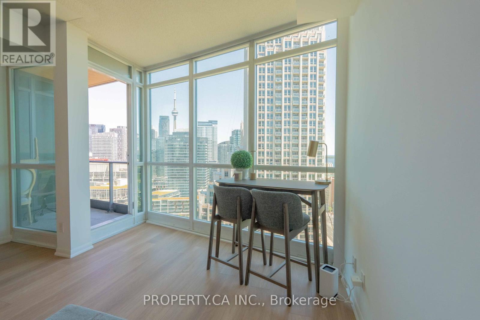 2203 - 215 Fort York Boulevard, Toronto, Ontario  M5V 4A2 - Photo 10 - C13413484