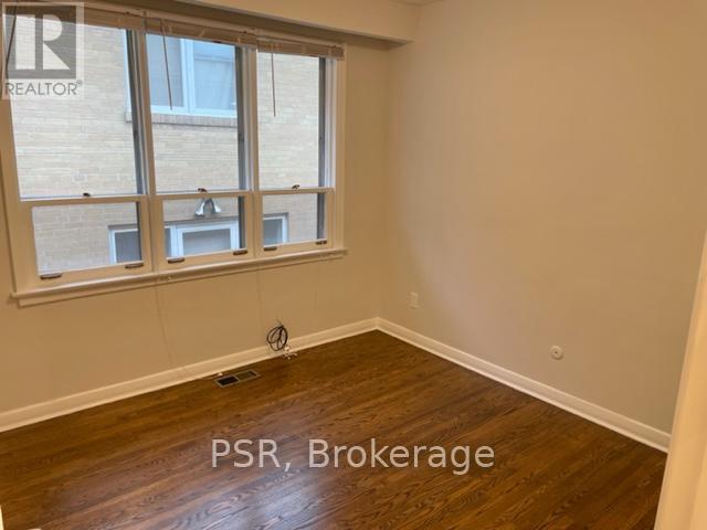 66 Prue Avenue, Toronto, Ontario  M6B 1R5 - Photo 15 - C13413530
