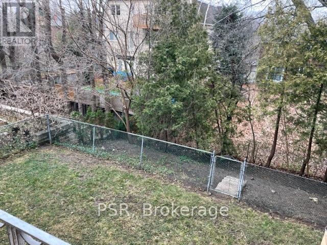 66 Prue Avenue, Toronto, Ontario  M6B 1R5 - Photo 2 - C13413530