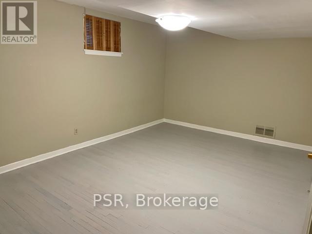 66 Prue Avenue, Toronto, Ontario  M6B 1R5 - Photo 23 - C13413530