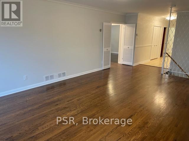 66 Prue Avenue, Toronto, Ontario  M6B 1R5 - Photo 6 - C13413530