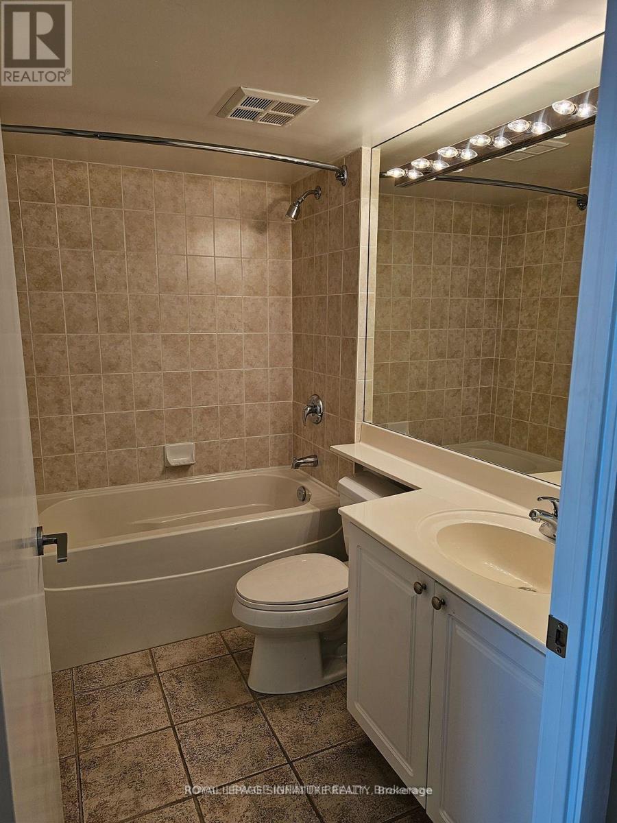 1810 - 219 Fort York Boulevard, Toronto, Ontario  M5V 1B1 - Photo 8 - C13413754