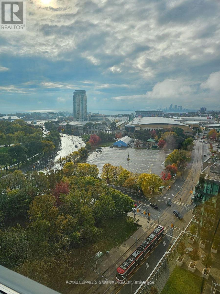 1810 - 219 Fort York Boulevard, Toronto, Ontario  M5V 1B1 - Photo 9 - C13413754