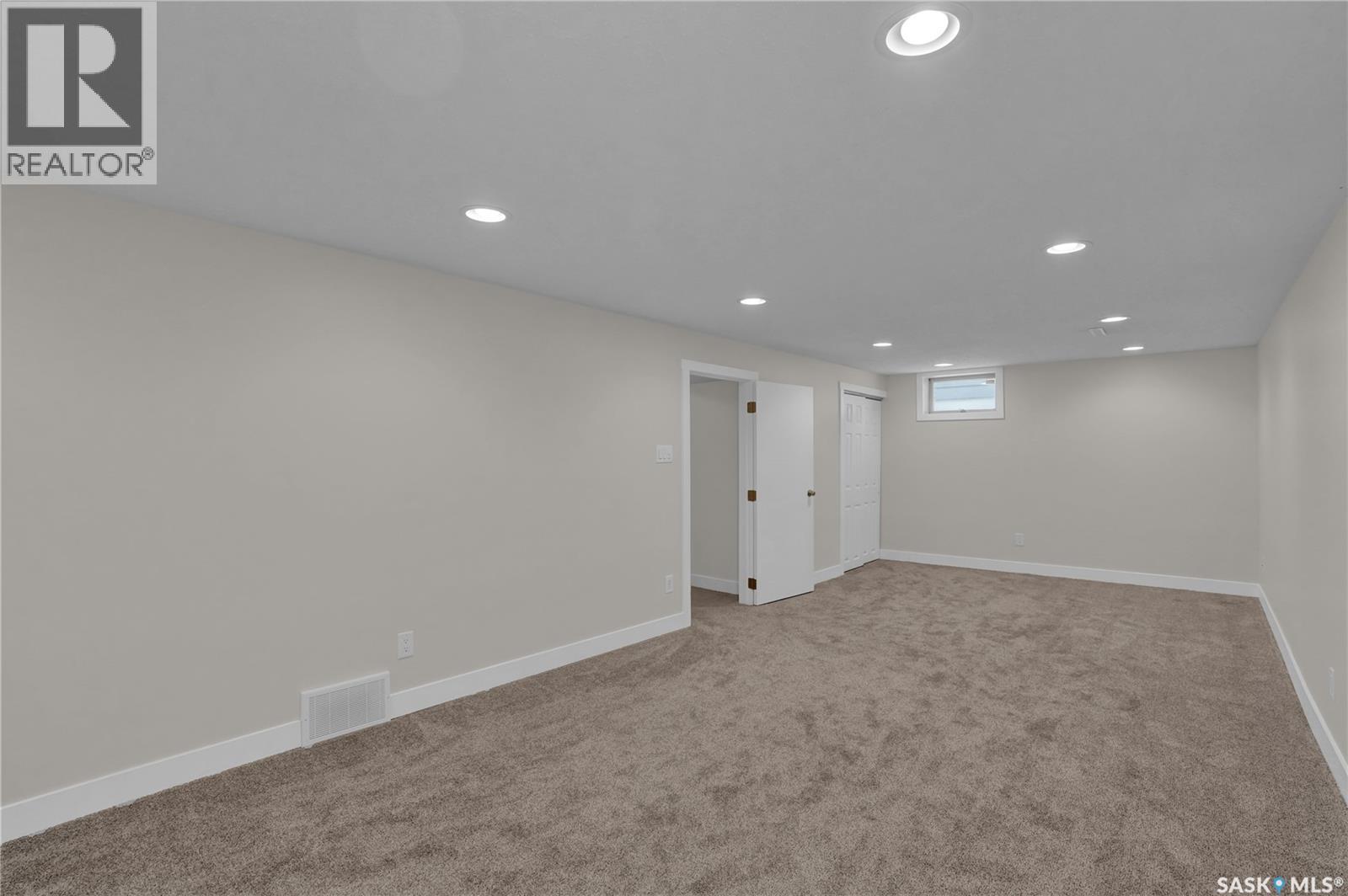 4049 Garnet Street, Regina, Saskatchewan  S4S 3G8 - Photo 23 - SK038513