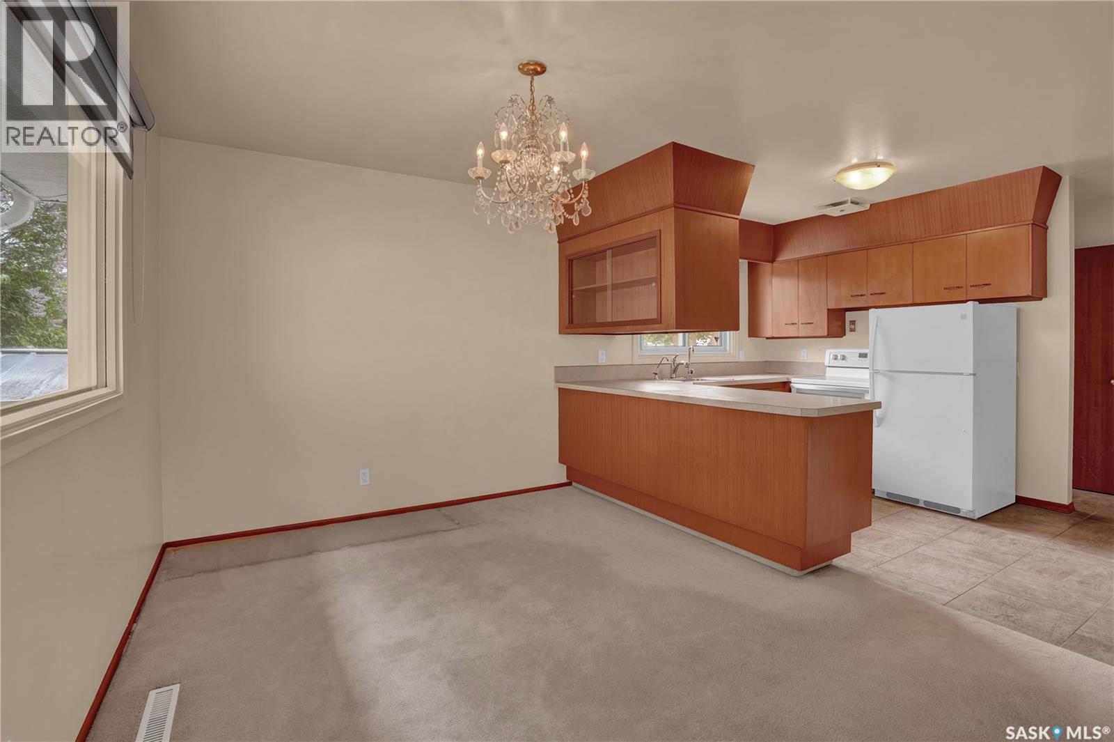 4049 Garnet Street, Regina, Saskatchewan  S4S 3G8 - Photo 6 - SK038513