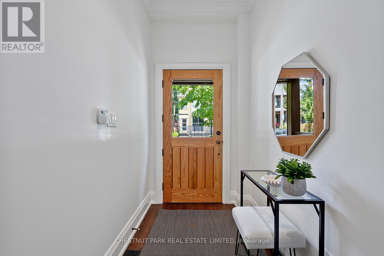 918 Carlaw Avenue, Toronto, Ontario  M4K 3L3 - Photo 2 - E13413438