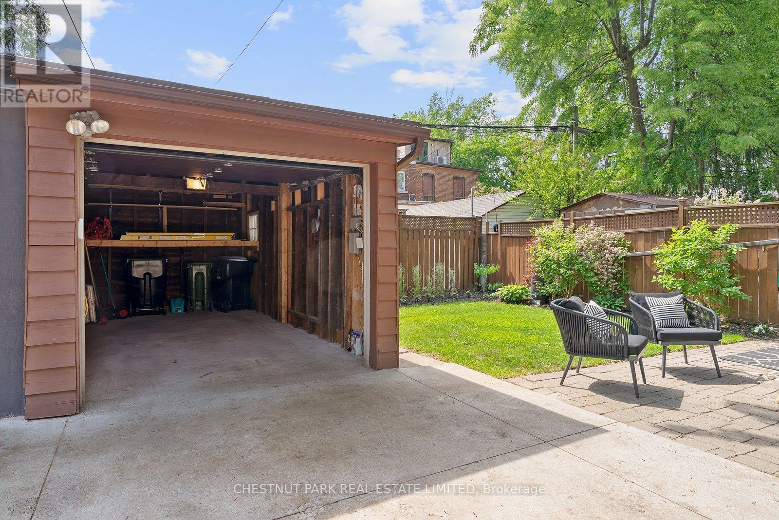 918 Carlaw Avenue, Toronto, Ontario  M4K 3L3 - Photo 43 - E13413438