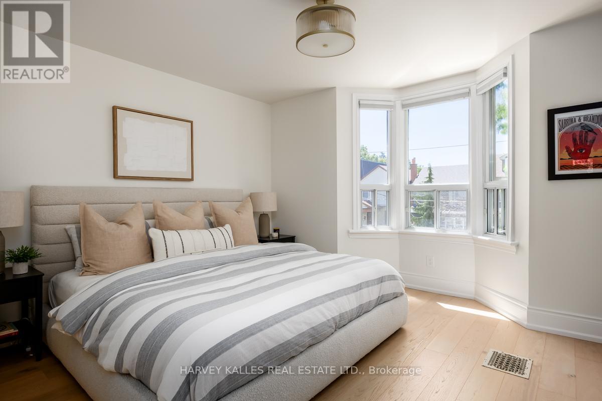 89 Gough Avenue, Toronto, Ontario  M4K 3N9 - Photo 10 - E13413584