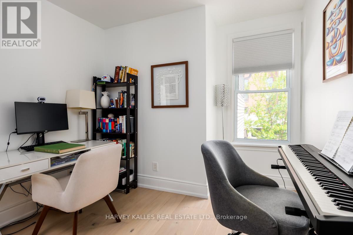 89 Gough Avenue, Toronto, Ontario  M4K 3N9 - Photo 14 - E13413584