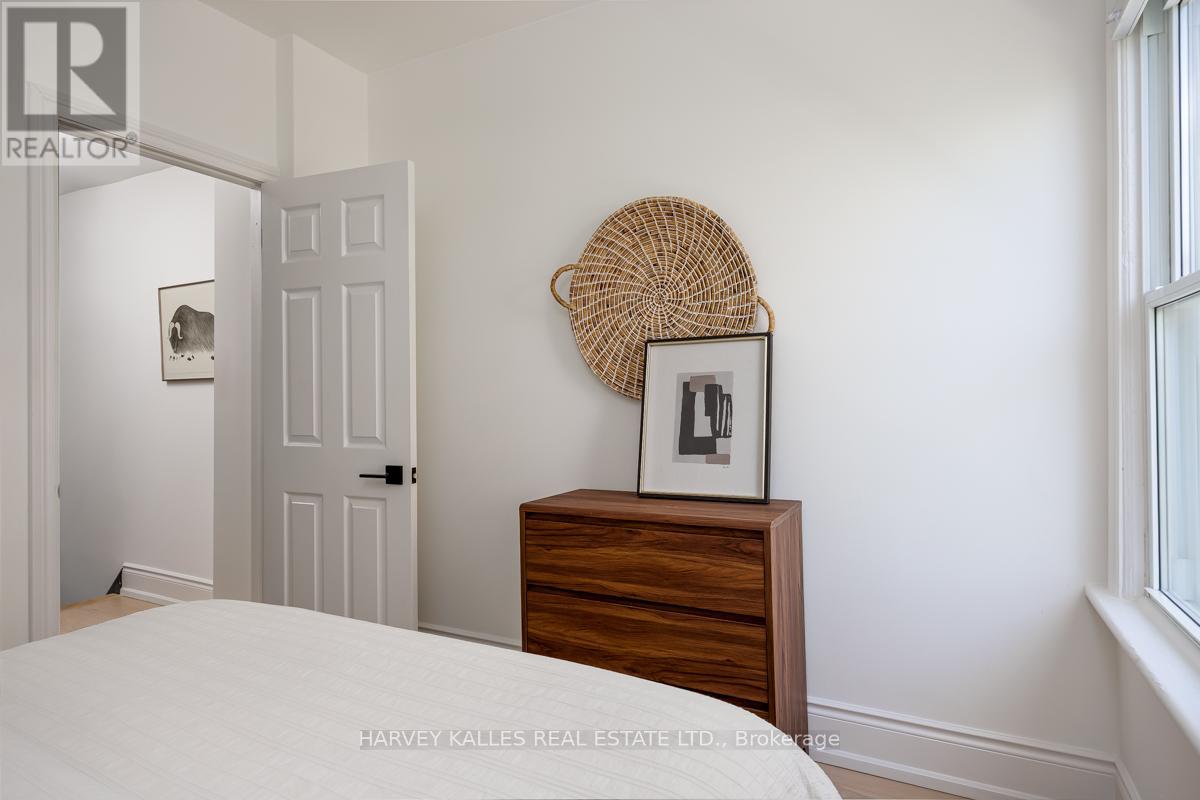 89 Gough Avenue, Toronto, Ontario  M4K 3N9 - Photo 17 - E13413584