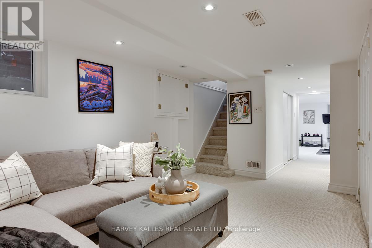 89 Gough Avenue, Toronto, Ontario  M4K 3N9 - Photo 20 - E13413584