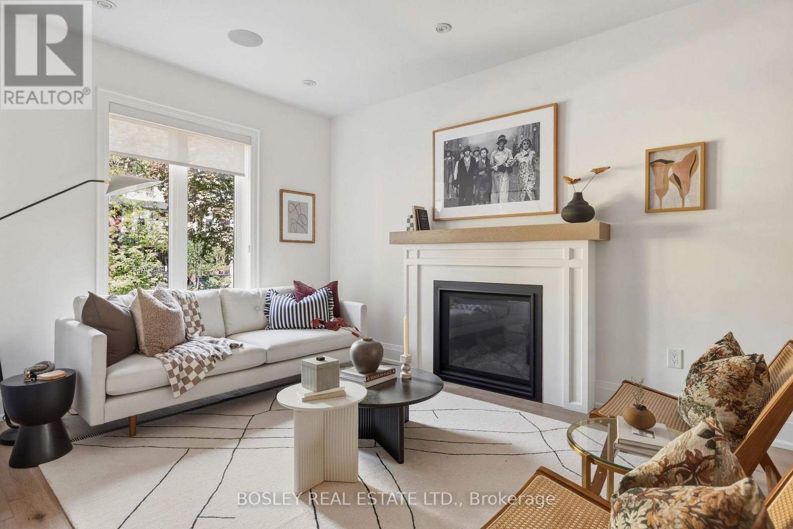 19 Lark Street, Toronto, Ontario  M4L 3M5 - Photo 4 - E13413604