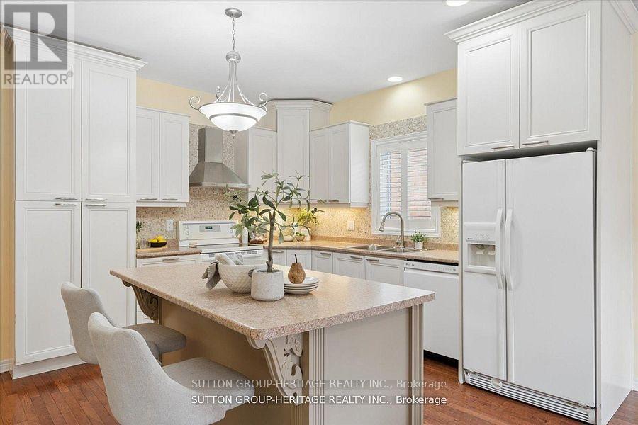 1886 Pine Grove Avenue, Pickering, Ontario  L1V 7C6 - Photo 14 - E13413704