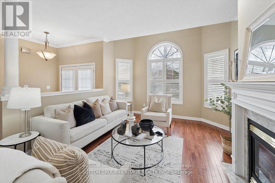 1886 Pine Grove Avenue, Pickering, Ontario  L1V 7C6 - Photo 5 - E13413704