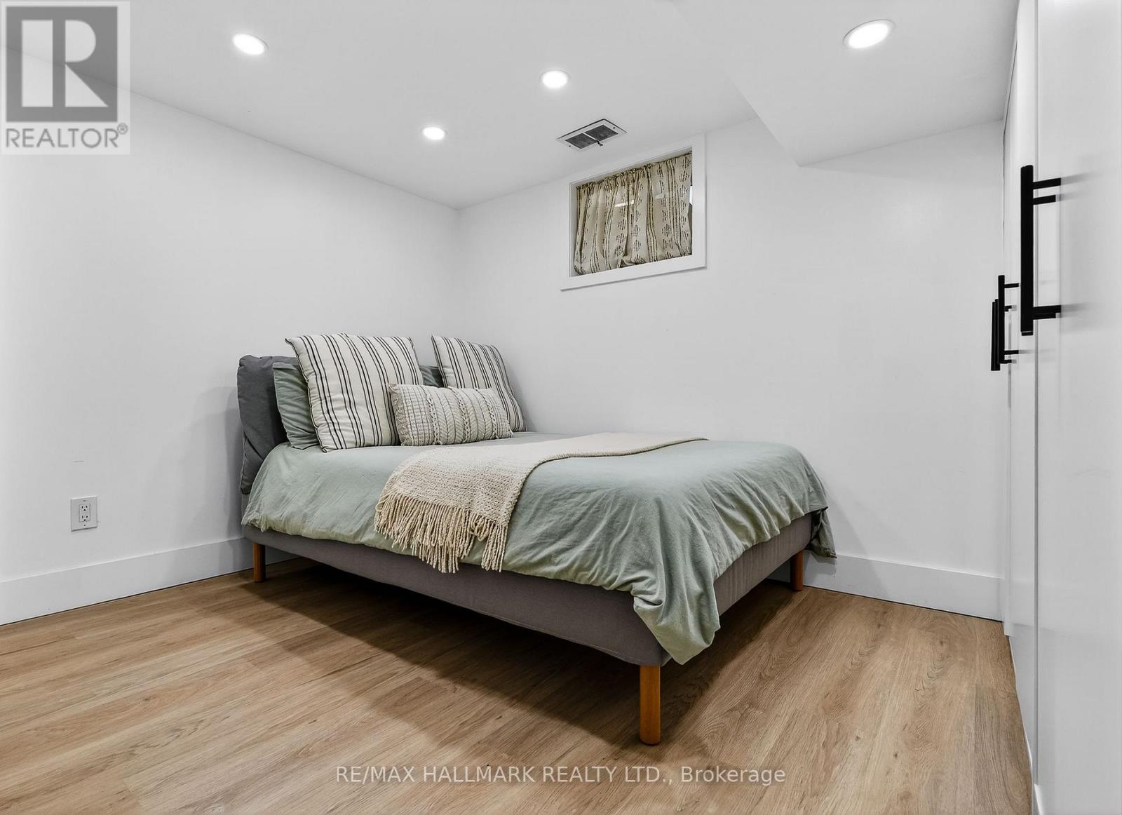 32 Rockwood Drive, Toronto, Ontario  M1M 3N1 - Photo 27 - E13413708