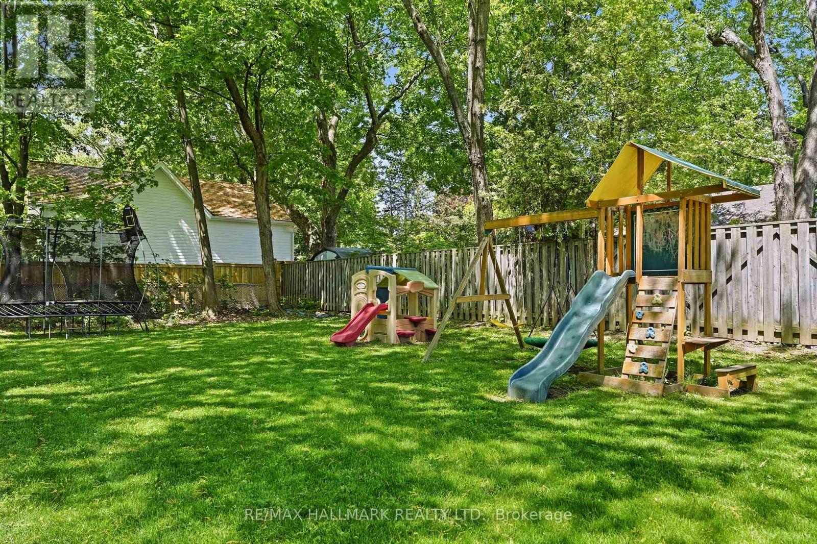 32 Rockwood Drive, Toronto, Ontario  M1M 3N1 - Photo 39 - E13413708