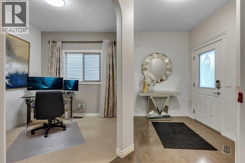 25 Silverado Skies Drive SW, Calgary, Alberta  T2X 0J3 - Photo 5 - A2317141