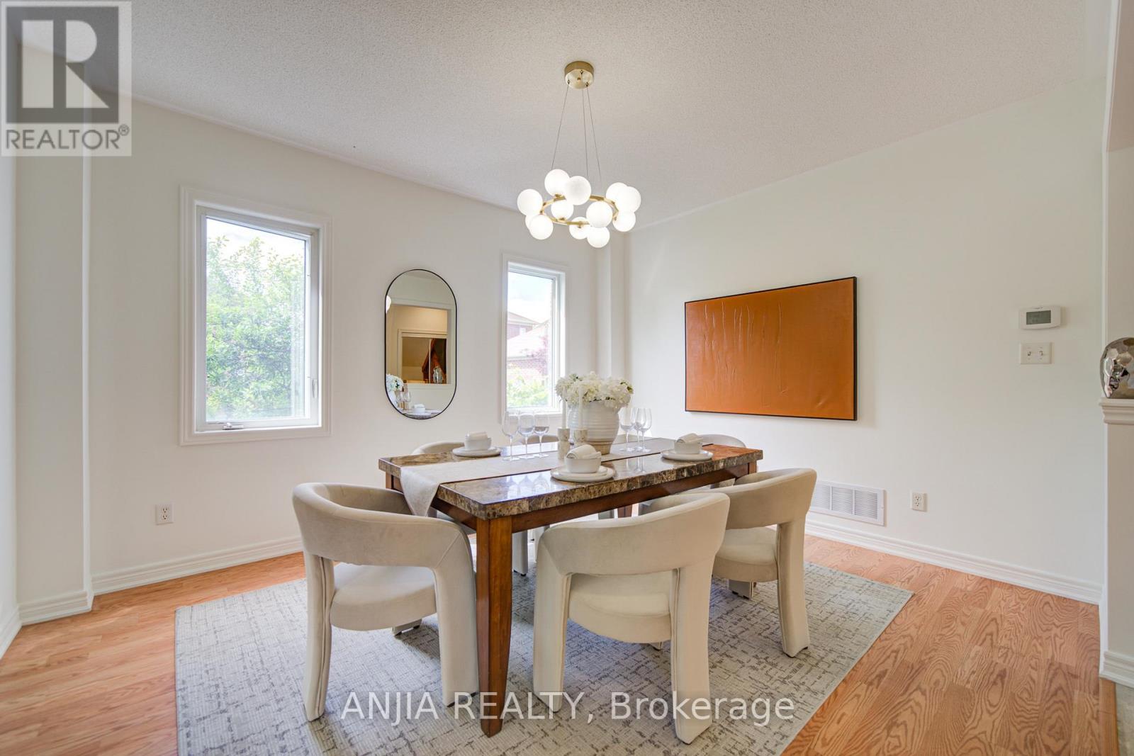 4 Willow Street, Markham, Ontario  L6E 0G3 - Photo 17 - N13413414