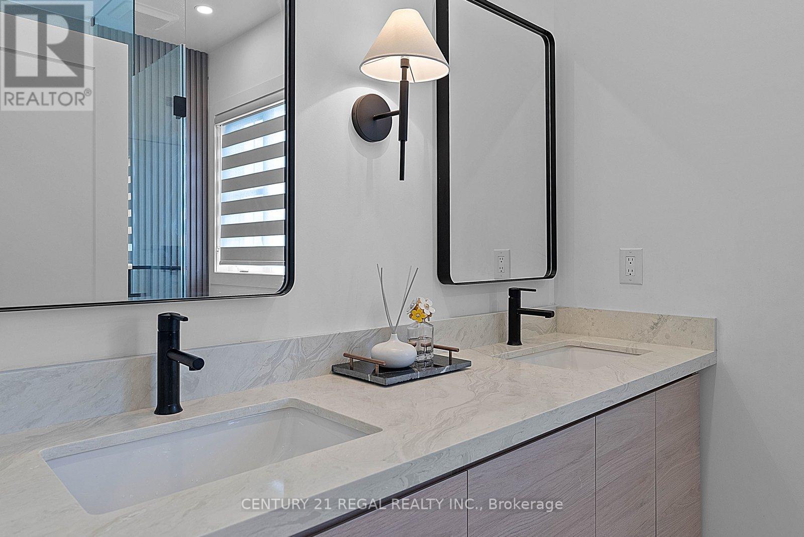 10717 Woodbine Avenue, Markham, Ontario  L6C 0H5 - Photo 42 - N13413538