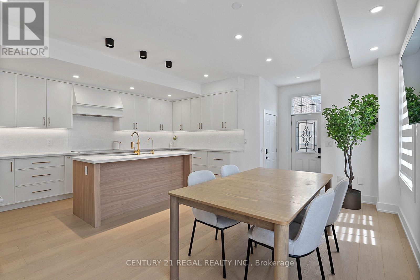 10717 Woodbine Avenue, Markham, Ontario  L6C 0H5 - Photo 5 - N13413538