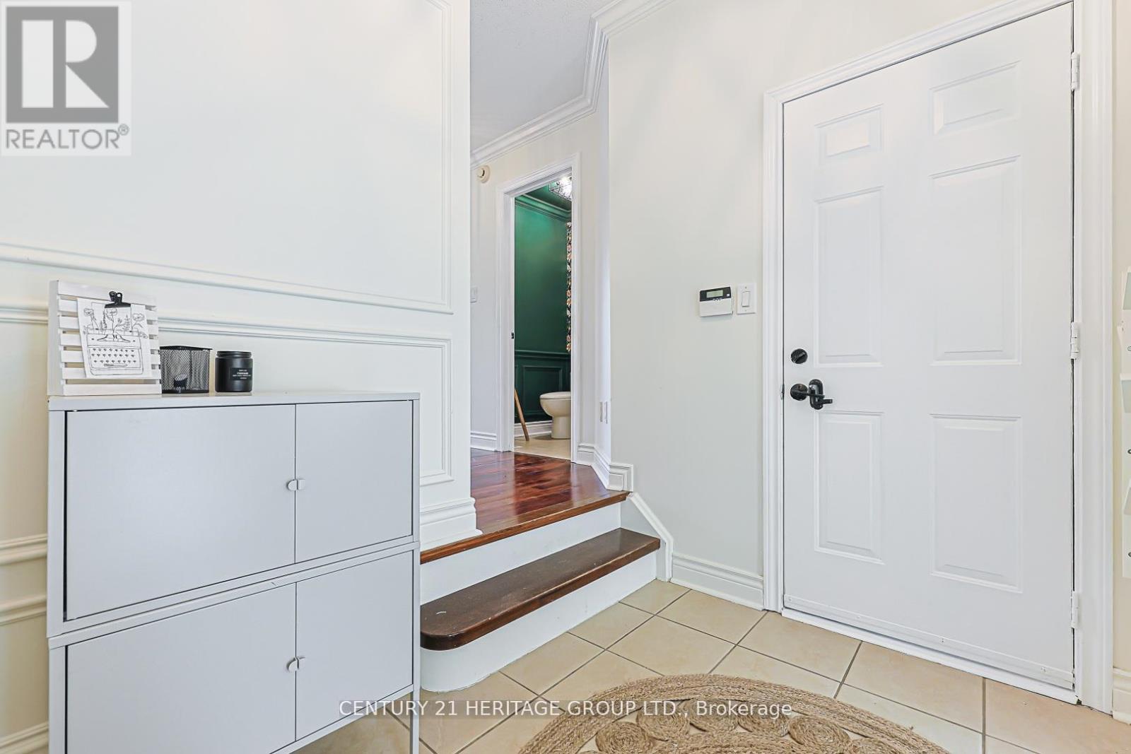 996 Oaktree Crescent, Newmarket, Ontario  L3X 2Z2 - Photo 6 - N13413682