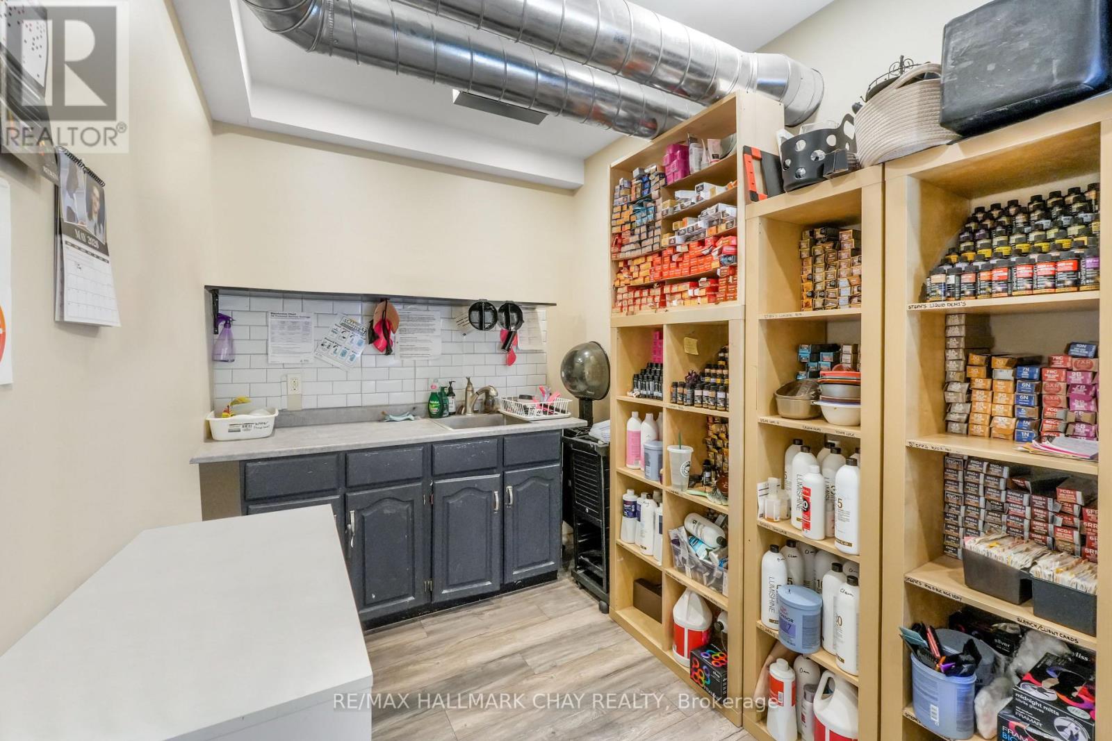 49 Colborne Street E, Orillia, Ontario L3V 1T5 - Photo 25 - S13413492
